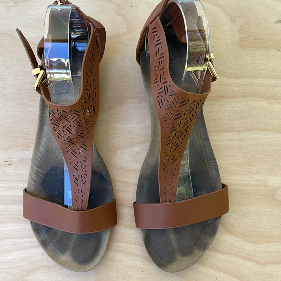 KENNETH COLE REACTION Great Love 3 faux leather sandals size 10 - Picture 3 of 10